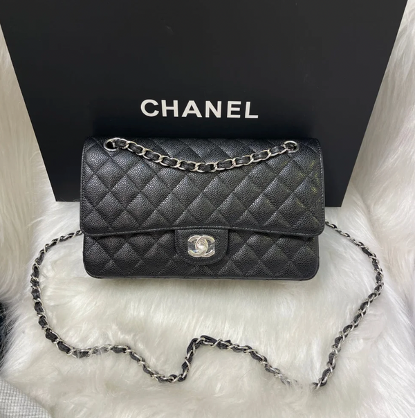 Bolsa Chanel® Classic Caviar 255